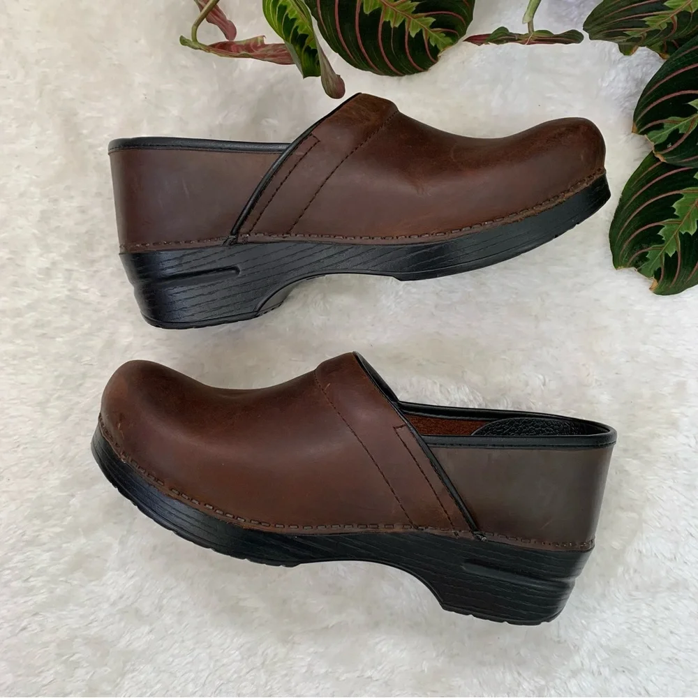Dansko Professional Antique Brown Oiled Leather Clogs - Picture 9 of 11